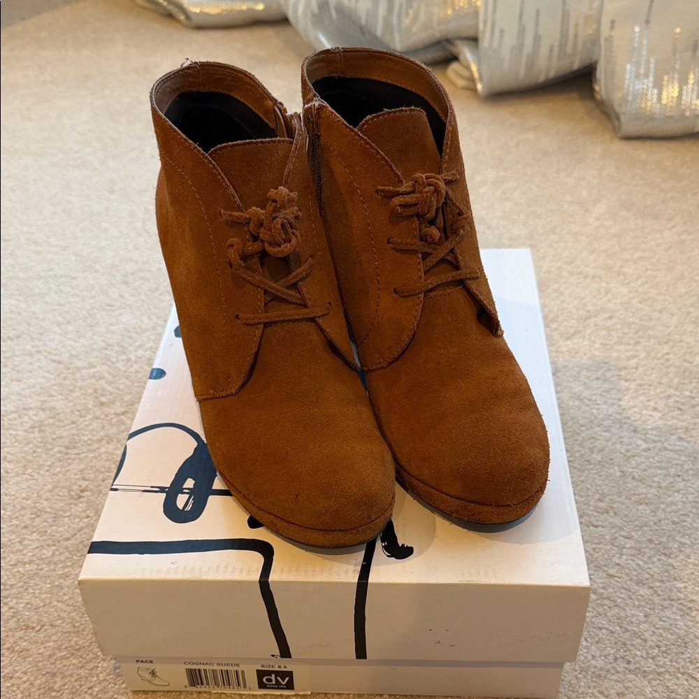 Dolce Vita Brown Suede Ankle Wedge Boots US 8.5
